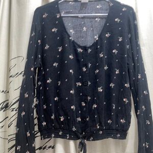 Ladies black floral long sleeve top